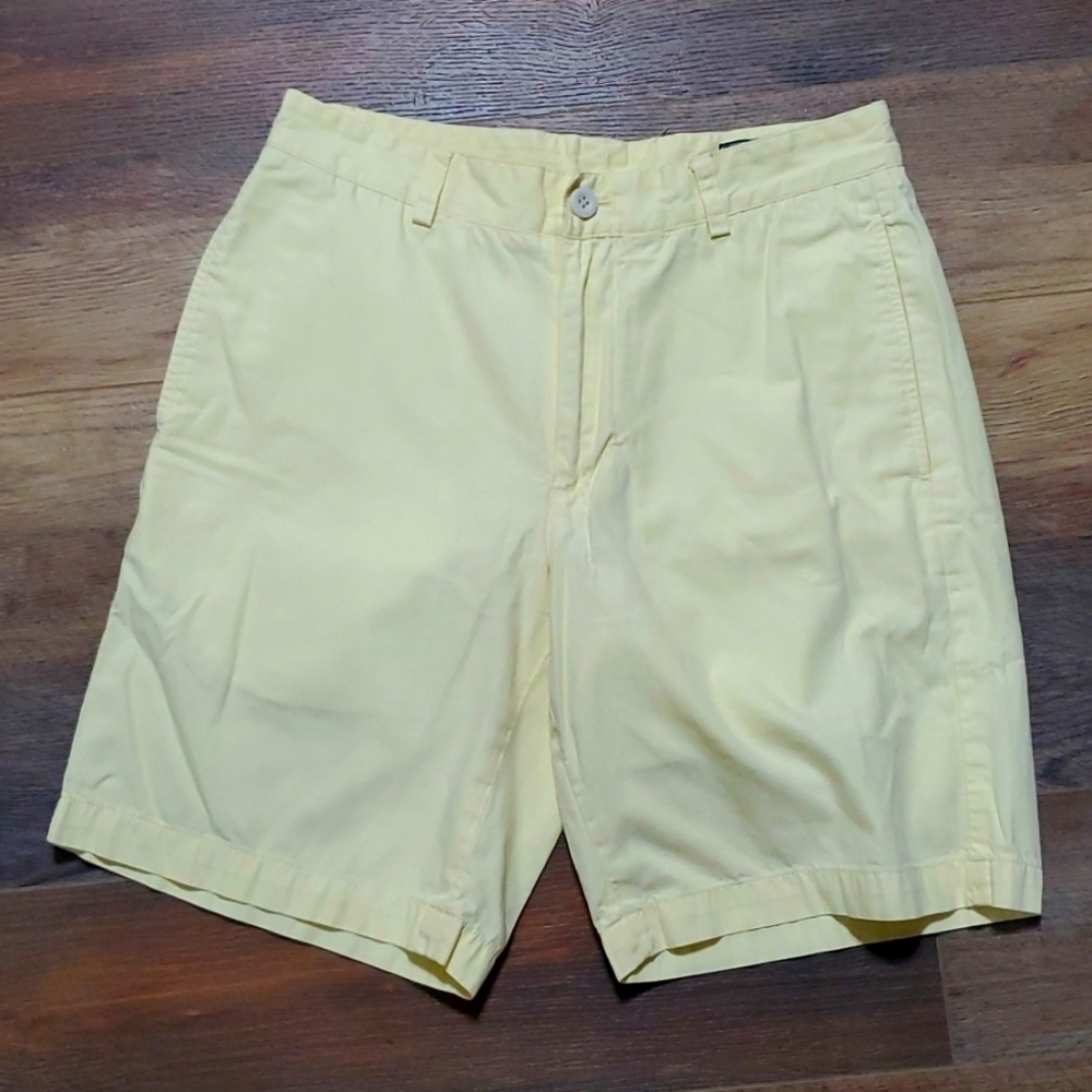 Vineyard Vines yellow club short men's flat front shorts